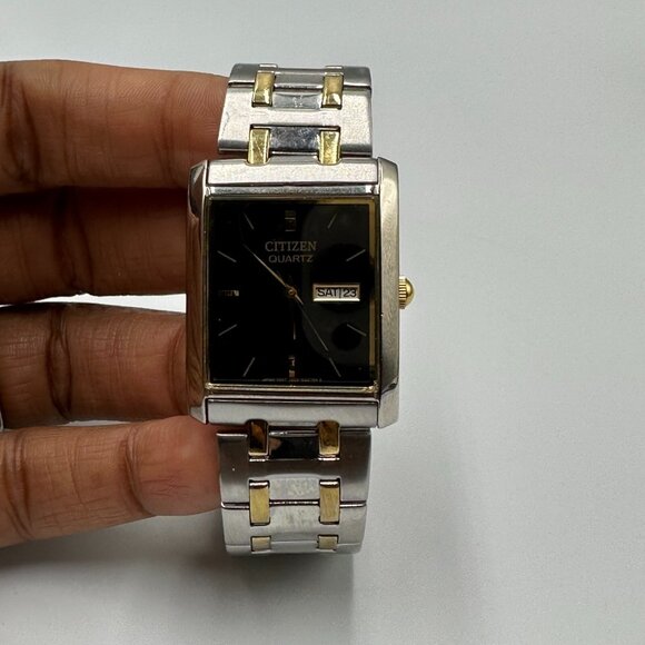 Citizen Watch Men Silver Gold Two Tone Black Dial Day Date New Battery 6.5"